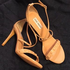 Steve madden nude heels